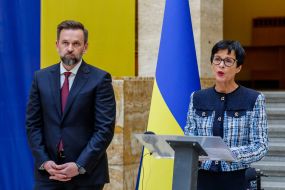 Marta Kos, Viktor Mykyta