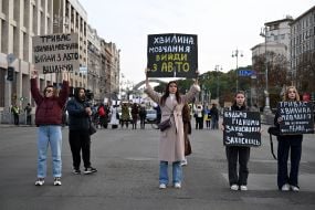 A moment of silence on Khreshchatyk in Kyiv