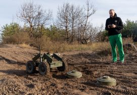 Testing of ground robotic complexes