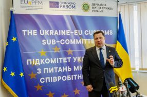 Владислав Суворов