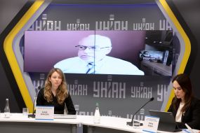 Anna Vlasyuk and Iryna Mudra