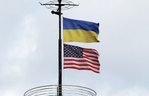 Прапори України та США