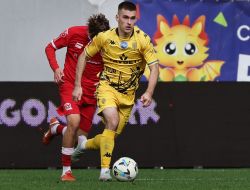 Soccer. Ukrainian Championship. FC Rukh (Lviv) - FC Kryvbas (Kryvyi Rih)