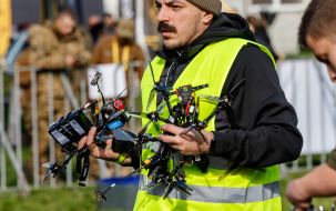 Ассистент несен дроны