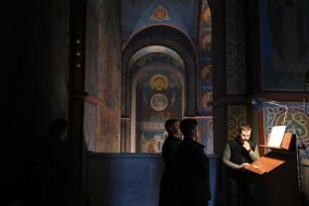 Церемония прощания с погибшими журналисткой и оператором телеканала FreeДом Еленой Губановой и Евгением Кармазиным в Киеве