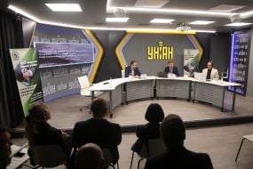 Press conference participants