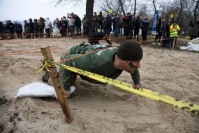Participants of the "Wild Race Autumn 2025" overcome the distance on the Venetian Island in Kyiv