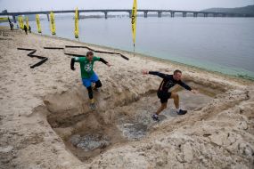 Participants of the "Wild Race Autumn 2025" overcome the distance on the Venetian Island in Kyiv