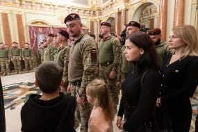 Awarding of soldiers of the Airborne Assault Troops of the Armed Forces of Ukraine with state awards on the occasion of their professional holiday in Kyiv