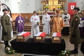 Перепоховання польських солдат у м.Мостиська