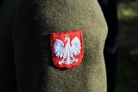 Шеврон з гербом Польщі