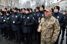 Учасники акції «Запали свічку» у Львові