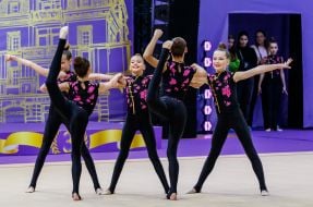 Участницы командного чемпионата Украины по художественной гимнастике