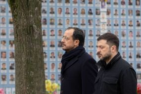 Владимир Зеленский и Никос Христодулидис почтили память погибших украинских защитников и защитниц