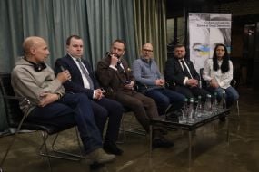 Panel discussion participants