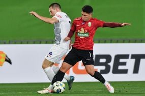 Игровой момент матча