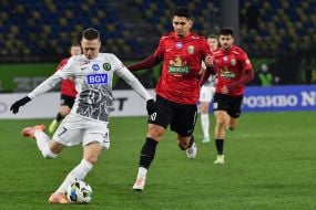 Игровой момент матча