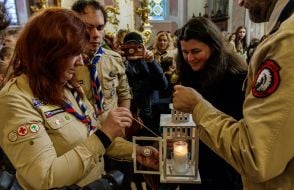 Словацкие скауты во время торжественной передачи Вифлеемского огня мира