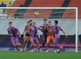 Игровой момент матча