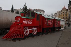 Food zone in the form of a train