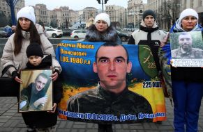 Peaceful action by families of missing servicemen of 225 OSHB-OSHP on Independence Square in Kyiv
