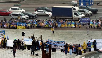 Peaceful action by families of missing servicemen of 225 OSHB-OSHP on Independence Square in Kyiv