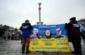 Peaceful action by families of missing servicemen of 225 OSHB-OSHP on Independence Square in Kyiv