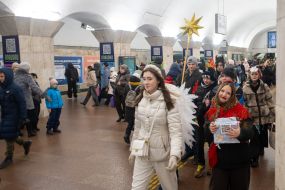 Участники Вертепа на станции метро "Майдан Незалежности" в Киеве