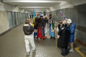 Участники Вертепа в переходе возле станции метро "Майдан Незалежности" в Киеве