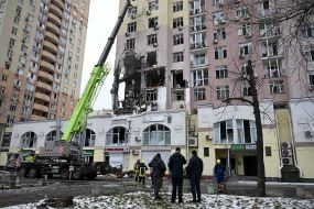 Последствия российского обстрела Киева