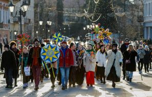 Благотворительное шествие звездочетов в Ужгороде