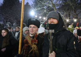 Carolers from Kryvorivna at the House of Franko