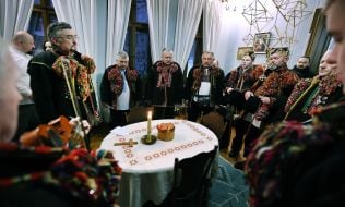 Колядники из Криворовни в Доме Франко