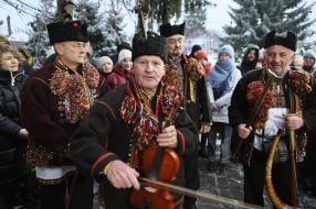 Колядники из Криворовни в Доме Франко