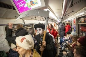Колядники в київському метро