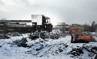 Демонтаж цеха № 5 Первого киевского машиностроительного завода (бывший «Большевик») в Киеве