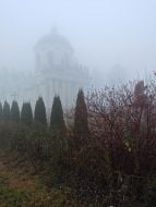 Костел Св. Йосифа та Воздвиження у густому тумані