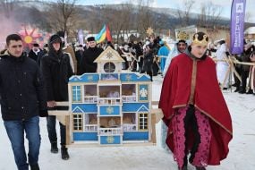 A copy of the oldest local shopka