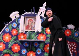 Performance by the Coryphey Theater "The Night Before Christmas" in Lviv