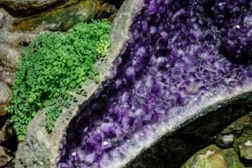 Мінерал у розрізі