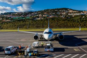 Аэропорт в городе Фуншал на острове Мадейра