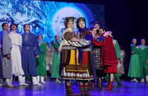 Артисты ансамбля Вирского