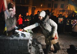 Memorial procession in honor of the first fallen Heroes of the Heavenly Hundred