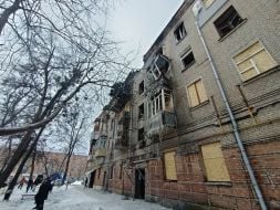 Поврежден жилой дом после атаки БПЛА в Харькове