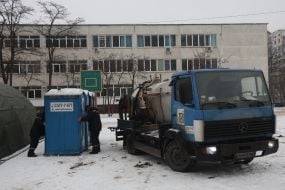 Biotoilets in the tent camp