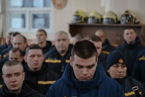 Сотрудники ГСЧС