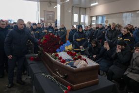 Церемония прощания со спасателем Александром Зибровым