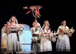 Вистава "Коза-дереза" у Львівському театрі ляльок