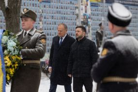 Polish Prime Minister Donald Tusk and Ukrainian President Volodymyr Zelensky honored the memory of the fallen defenders at the Wall of Remembrance in Kyiv