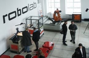 Перша в Україні лабораторії робототехніки RoboLab в Києві